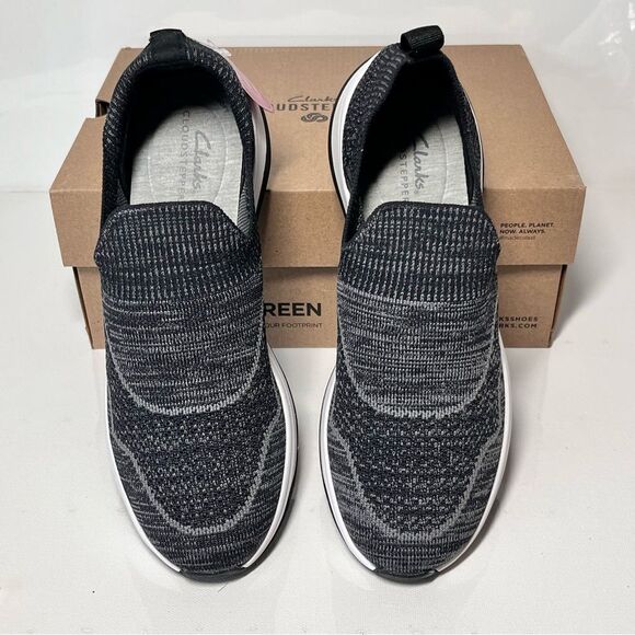 Clarks Cloudsteppers Circuit Path Slip-On Knit Sneaker - Picture 5 of 7